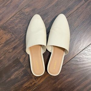 women’s mule sandals